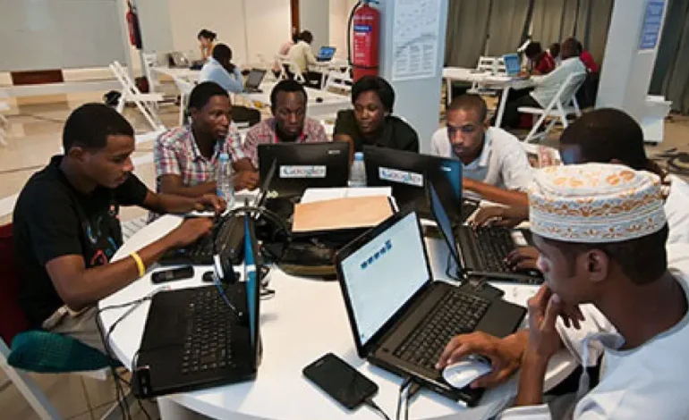 Best Money-Making Gigs for Nigerian Youths to Try in 2025